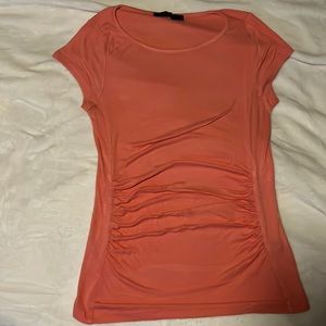 The Limited 
Color: Peach
Type: Short sleeve T-shirt
Size: M
Comfortable